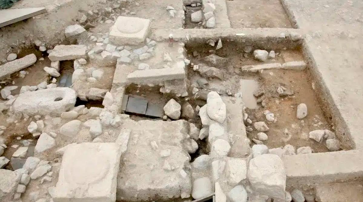 В Корее обнаружены удивительно сложные смывные туалеты возрастом 1 300 лет